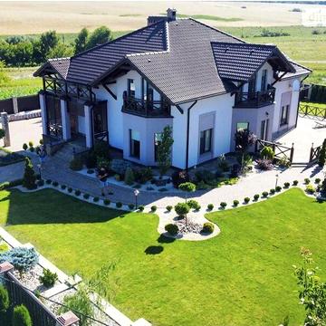 Продаж 8к Дім Молодіжна вулиця