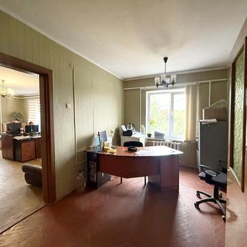 Юності вул., 33в