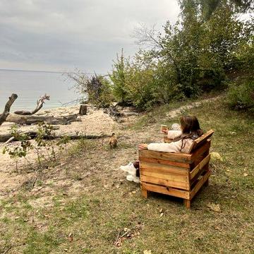 Здам будинок на березі Київського моря. Лютіж.