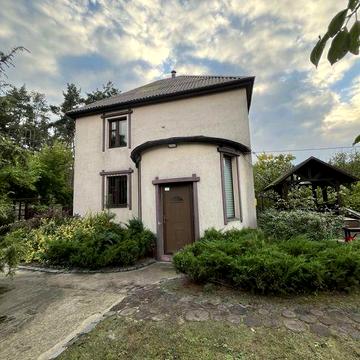 Здам будинок на березі Київського моря. Лютіж.