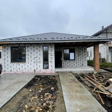 Приозерна вул.