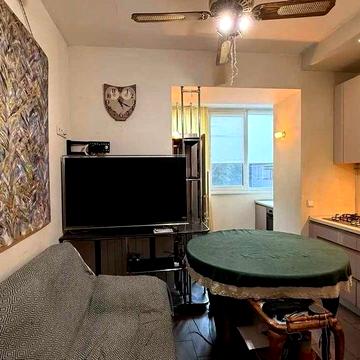 Продам 3к 77м2 шикарную! сталинку Веснина Центральный парк 89173