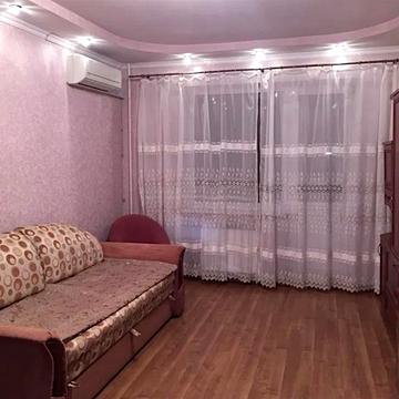 Оноре де Бальзака вул., 50