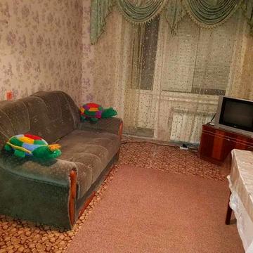 Продам трикімнатну квартиру на Жадова.
