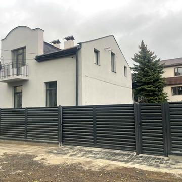 Корсунська вул., 7