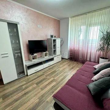 2-рівнева, 70 м², з ремонтом та меблями