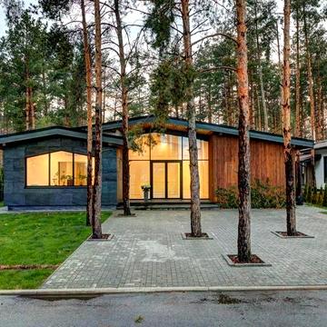 Набережна вул.