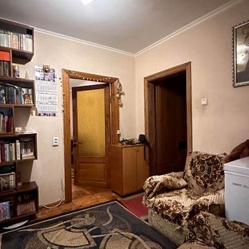 Максима Залізняка вул., 16