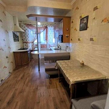 Оренда  квартири  дві кімнати вся техніка та меблі.