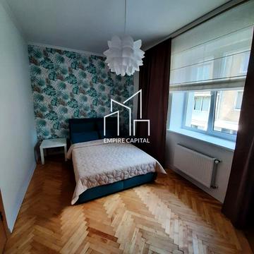 Миколи Зерова вул., 22