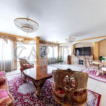 Продаж 3к квартири 127м2 на вул. Саперно-Слобідська 8, Голосіївський