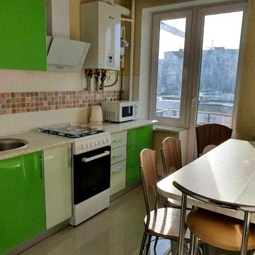 1 квартира в новом доме с евроремонтом и мебелью в Лузановке!