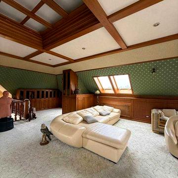 Продаётся добротный дом у моря! Участок 10 соток! Царское село. 1L55