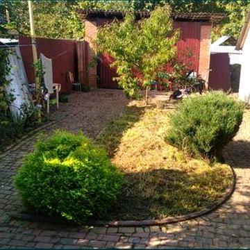 Продам будинок в центрі