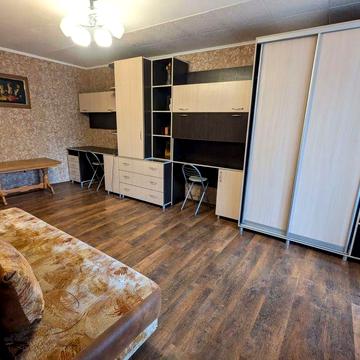 Оренда 1к квартира вул. Відінська