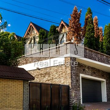 Цимбалів Яр вул., 23Б