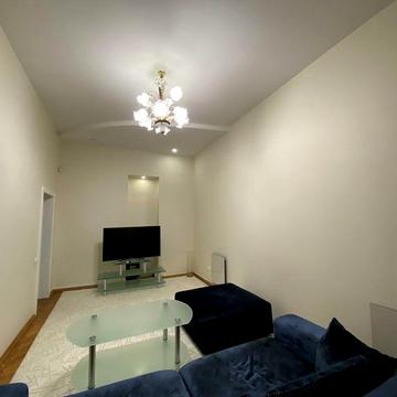 3-к вул. Січових Стрільців, 10 (Артема)  Яр Вал, Золоті Ворота, Центр