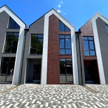 Продаж готових таунхаусів 116м² у Бучі!