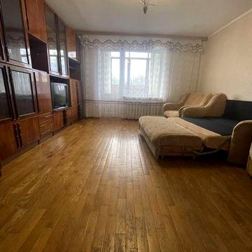Здається в Оренду 3х кімнатна квартира . Зупинка Школа