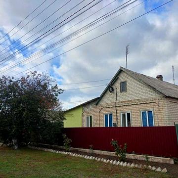 Продам гарний будинок