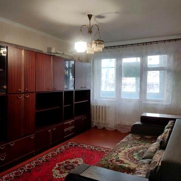 2-х комн. кв-ра на пр. Поля, остановка "Комбинат игрушек"