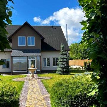 Затишний, ексклюзивний будинок в с-щі Володимирівське.