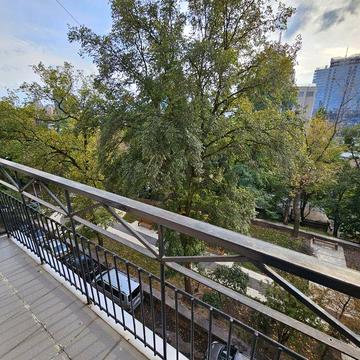 Продаж квартира 189 метрів центр Козловського 5