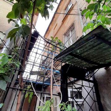 Продам 2-х ком. квартиру в Центре. Газ.