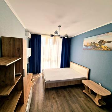 Сімї Кульженків вул. (Петра Дегтяренка), 37