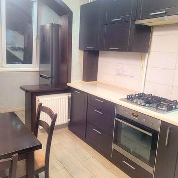 Продається 3-х кімнатна квартира з ремонтом