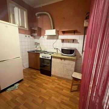 Недорога двохкімнатна на Фестивальній