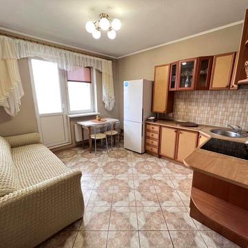 Мега Сити, Харьковское шоссе, Дарница, метро