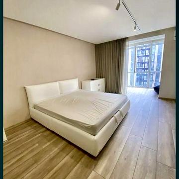 Продам 2 х кв с дизайнерским ремонтом в Ривер Парк ЖК Ривер парк