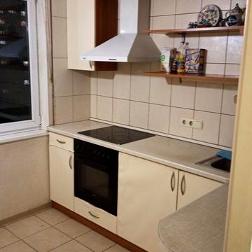 Академіка Заболотного вул., 2