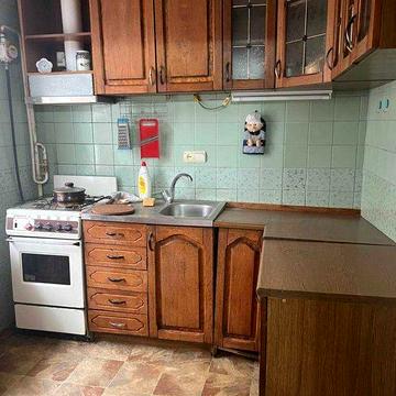 Продам 2к квартиру вул. Черчіля Червоноткацька) ст. метро Дарниця