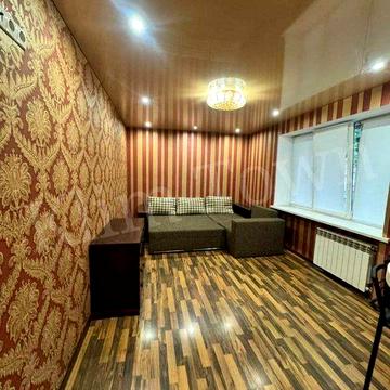 Продаж фасадної 2 кімнатної квартири провулок Бутишів