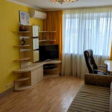 Здається 3 кімнатна квартира!