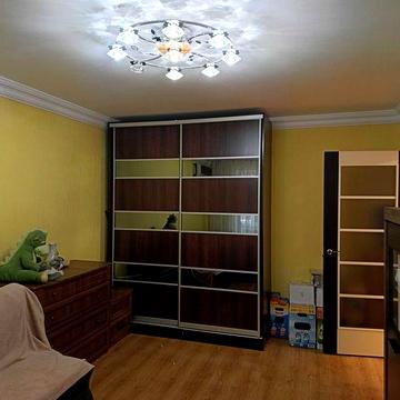Продам двухкомнатную квартиру. Молодежный.