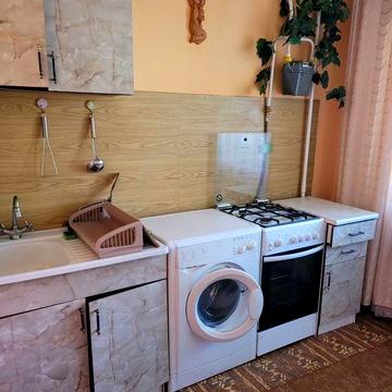 Оренда 1 км.кв.вул.Івасюка(АТБ,парк),все необхідне,авт.опалення