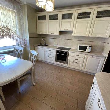Троєщина, Закревського, 95-г, чудова 2к.кв. 70м, велика лоджія