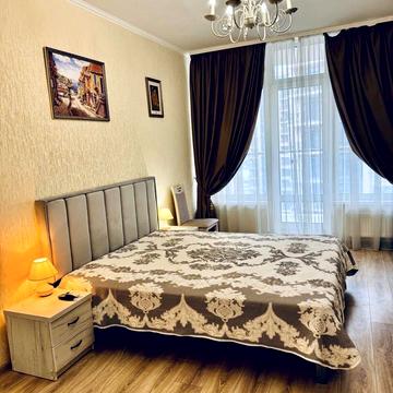 Генуезька вул., 3б