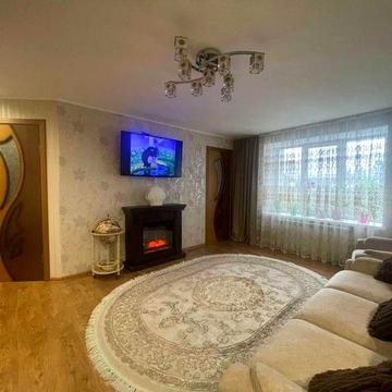 Продаж 4х кімнатної квартири