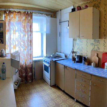 Хмельницького Богдана вул., 30