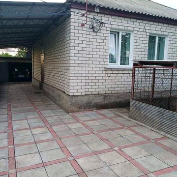 Продам будинок (не здається).