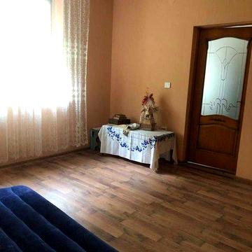 Р-н площі Лаборця! Будинок під житло або комерцію.