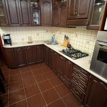 2-кімнатна з окремими кімнатами та власним паркомісцем