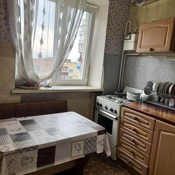 Продаж двух - кімнатноі квартири