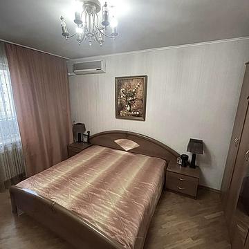 Драгоманова вул., 42-А