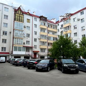 Івана Франка вул., 25А