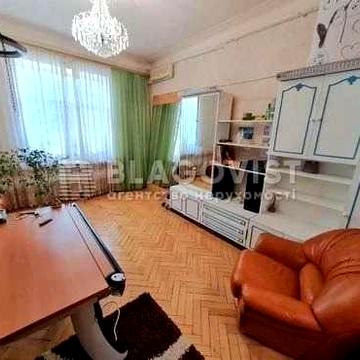 Продаж 4кімн. 126м2,  Стратегічне шосе, 35 . Ремонт.